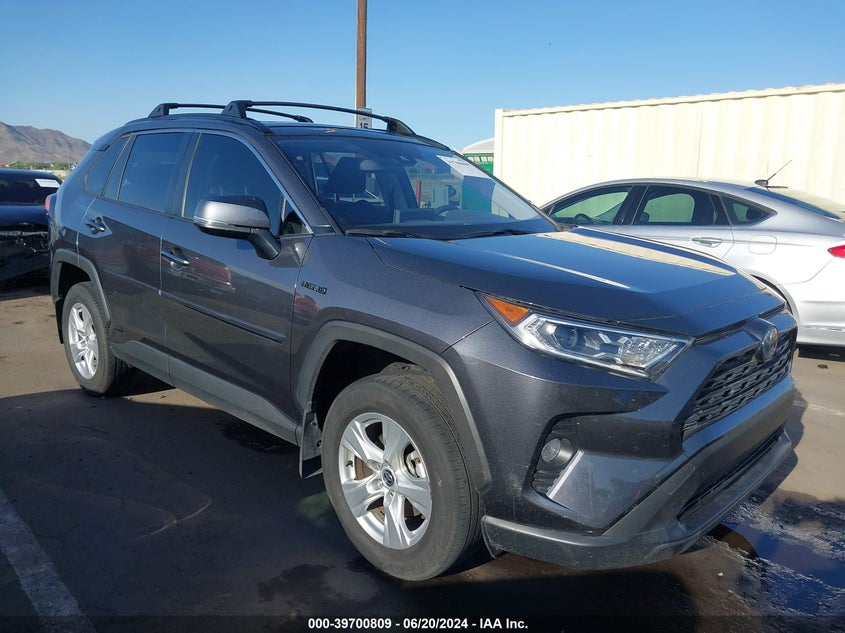 2021 TOYOTA RAV4 HYBRID XLE - JTMRWRFV6MD129758