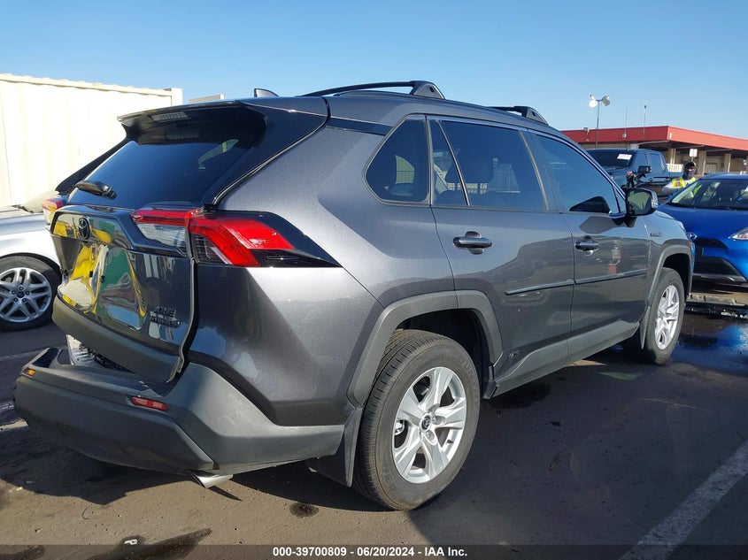 2021 TOYOTA RAV4 HYBRID XLE - JTMRWRFV6MD129758