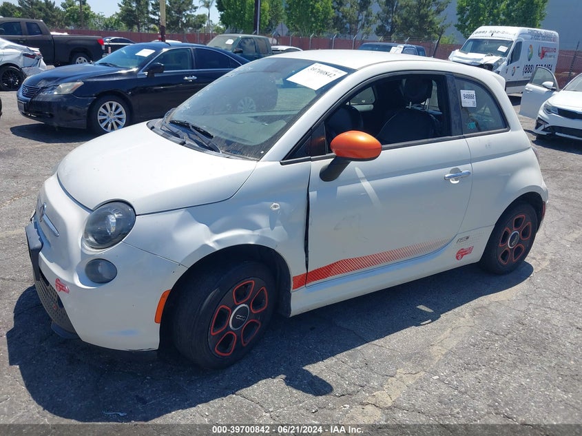 2014 Fiat 500E Battery Electric VIN: 3C3CFFGE3ET225396 Lot: 39700842