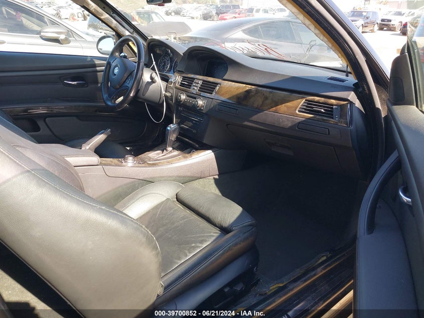 2009 BMW 335I VIN: WBAWB73579P047015 Lot: 39700852