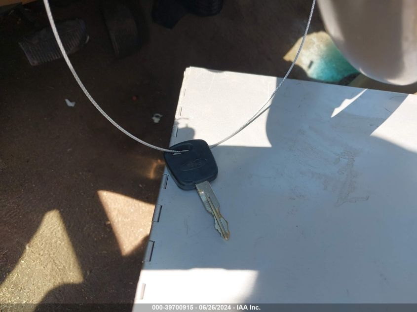 2001 Ford F-150 Harley-Davidson Edition/King Ranch Edition/Lariat/Xlt VIN: 1FTRW07L81KC26587 Lot: 39700915