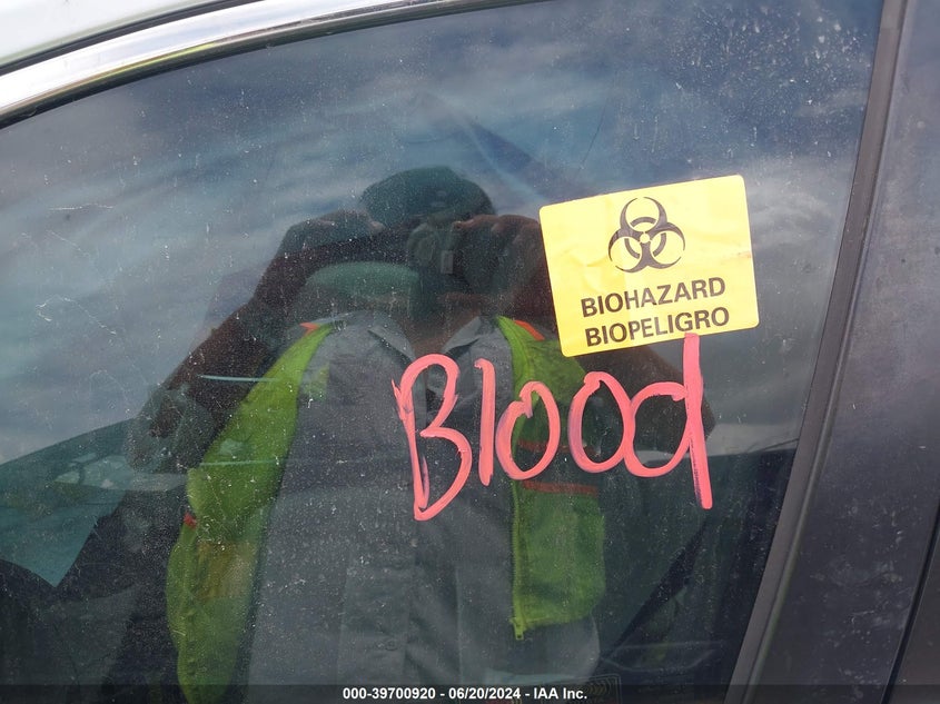 2016 Toyota Camry Xle VIN: 4T1BF1FKXGU598764 Lot: 39700920