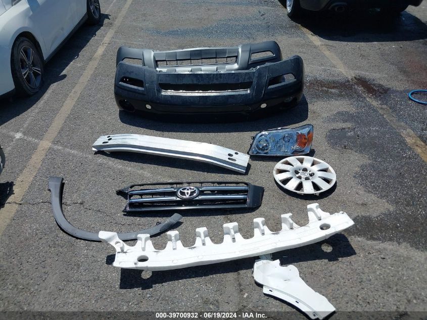 2007 Toyota Highlander Sport V6 VIN: JTEGP21AX70138051 Lot: 39700932