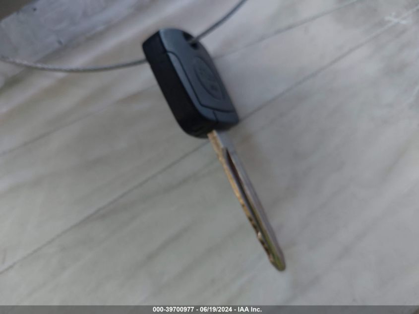 2005 Ford F-150 Stx/Xl/Xlt VIN: 1FTRF12W35NB06837 Lot: 39700977