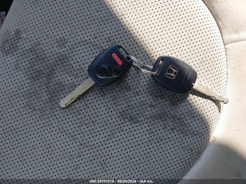 2007 Honda Fit Sport VIN: JHMGD38647S068439 Lot: 39701010