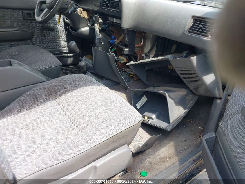 1995 Toyota 4Runner Vn39 Sr5 VIN: JT3VN39W6S8089811 Lot: 39701090