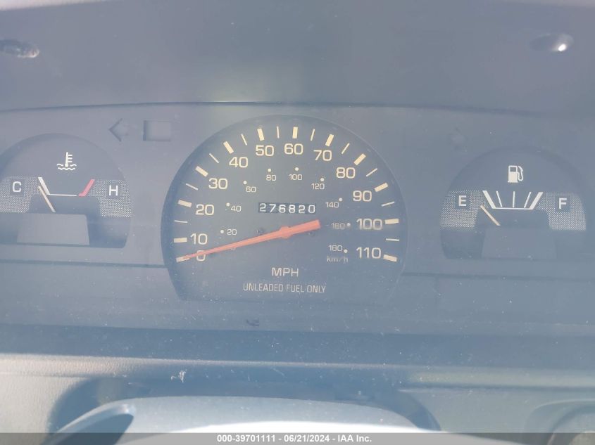 1993 Toyota Pickup 1/2 Ton Short Whlbase Stb VIN: 4TARN81A0PZ055225 Lot: 39701111