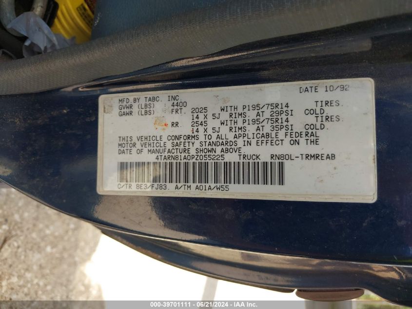 1993 Toyota Pickup 1/2 Ton Short Whlbase Stb VIN: 4TARN81A0PZ055225 Lot: 39701111
