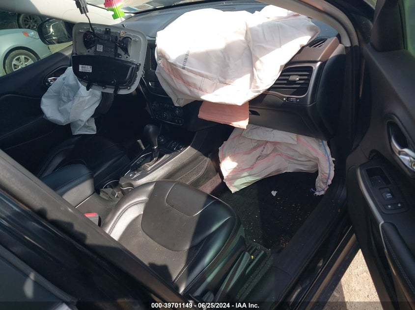 2019 JEEP CHEROKEE LATITUDE PLUS 4X4 - 1C4PJMLN4KD224488