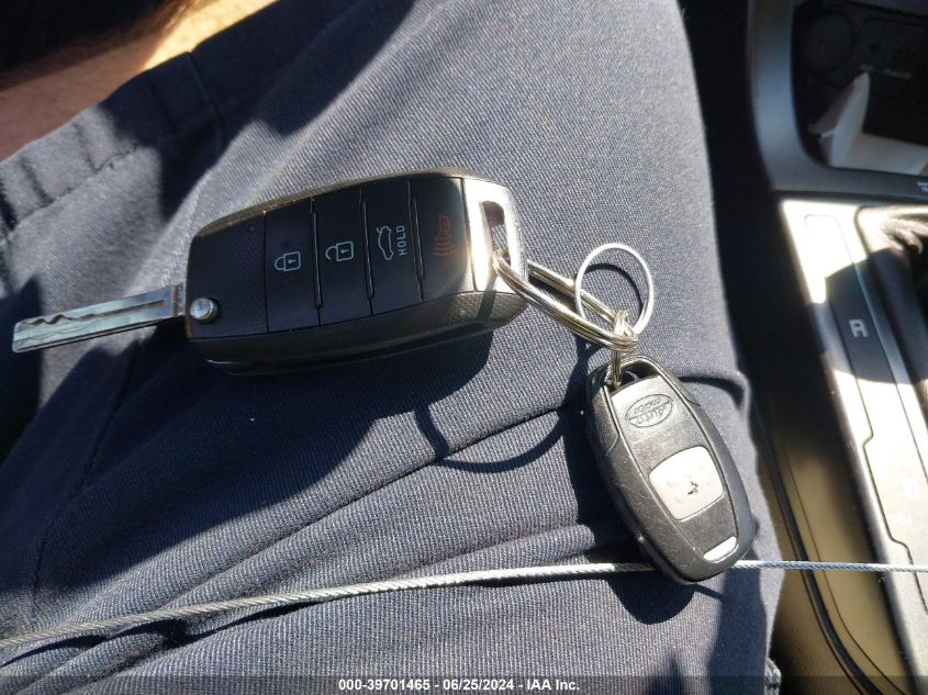 2015 Kia Optima Lx VIN: 5XXGM4A71FG421609 Lot: 39701465