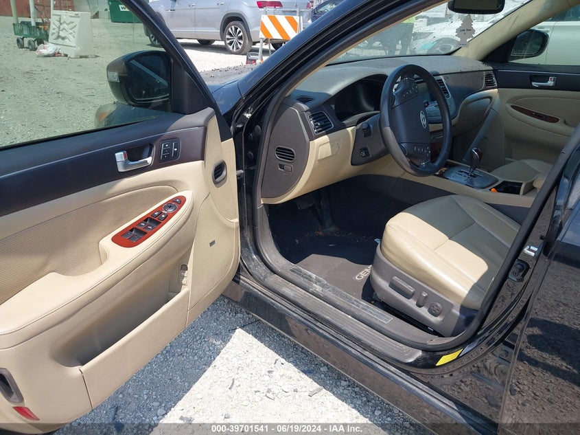 2012 Hyundai Genesis 3.8 VIN: KMHGC4DD7CU151159 Lot: 39701541