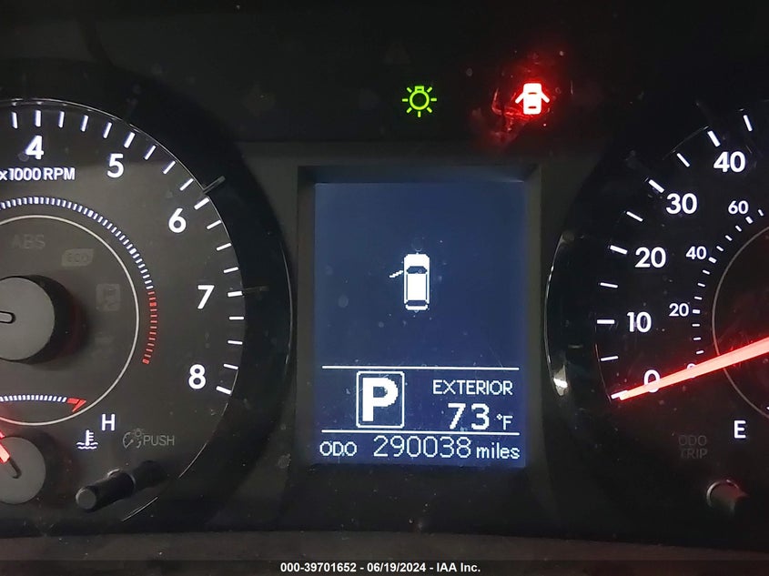 2017 Toyota Sienna Le 8 Passenger VIN: 5TDKZ3DC0HS816008 Lot: 39701652