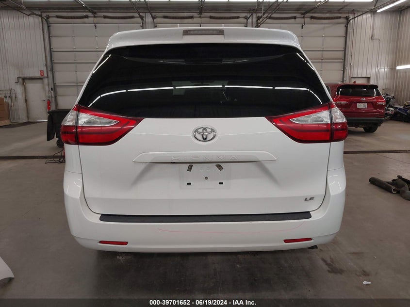 2017 Toyota Sienna Le 8 Passenger VIN: 5TDKZ3DC0HS816008 Lot: 39701652