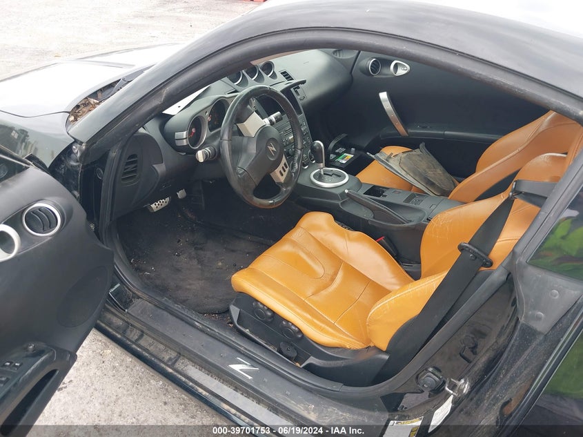 2004 Nissan 350Z Touring VIN: JN1AZ34EX4T062272 Lot: 39701753