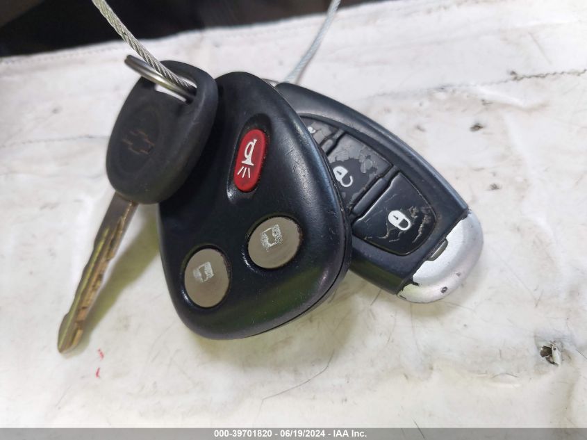 2005 Chevrolet Tahoe Z71 VIN: 1GNEK13T15R110299 Lot: 39701820