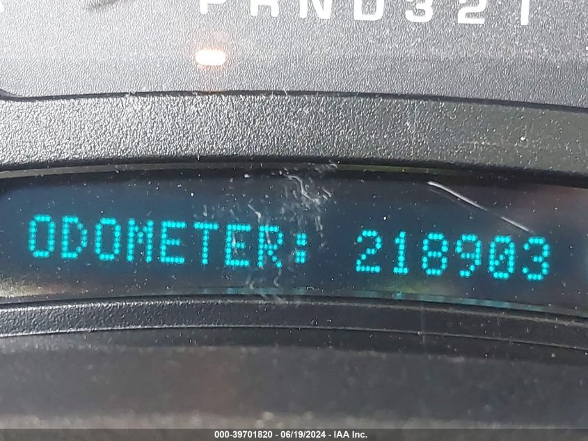 2005 Chevrolet Tahoe Z71 VIN: 1GNEK13T15R110299 Lot: 39701820