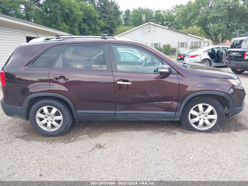 2011 Kia Sorento Lx VIN: 5XYKT4A15BG175646 Lot: 39701884