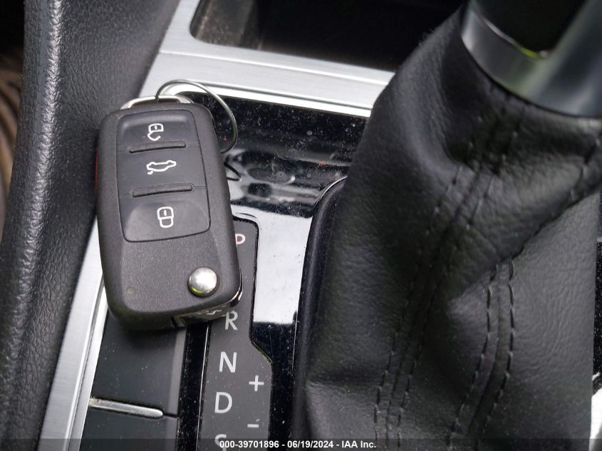 2012 Volkswagen Passat 2.5L Se VIN: 1VWBP7A38CC012564 Lot: 39701896