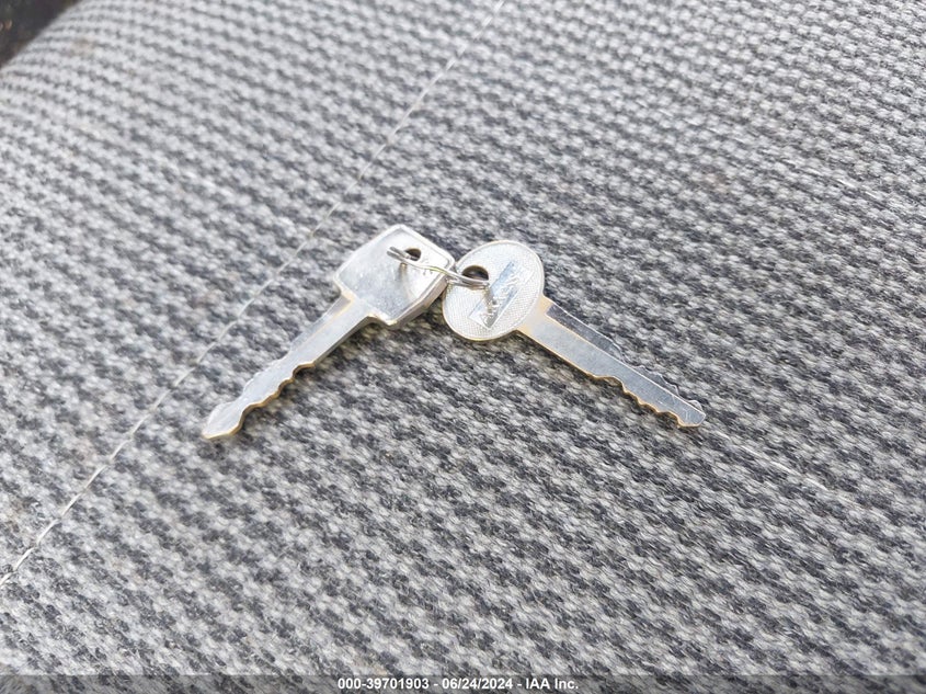 1985 Ford F250 VIN: 2FTHF2512FCB22567 Lot: 39701903