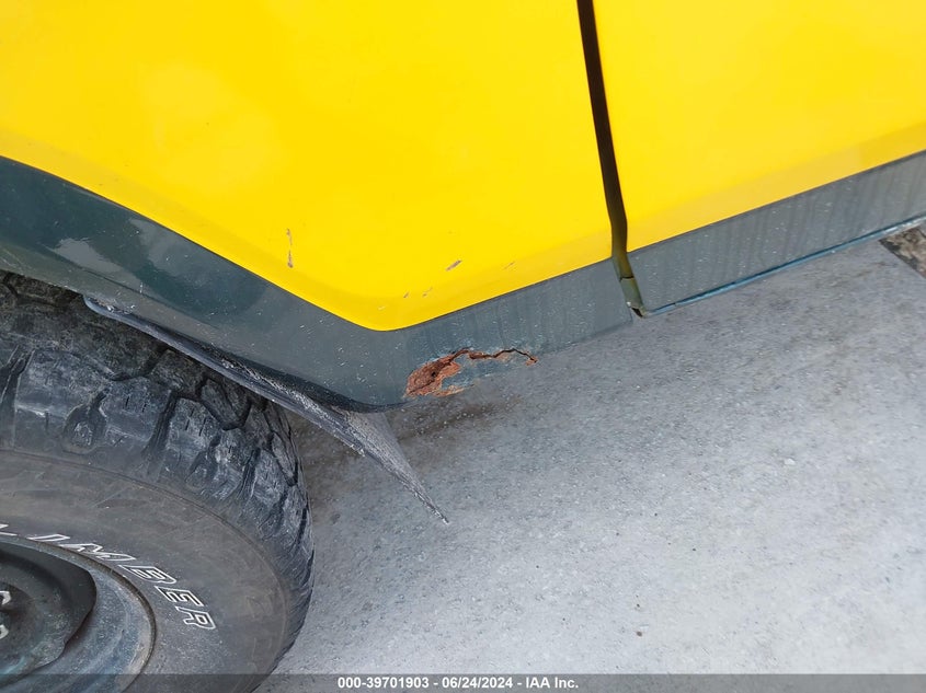 1985 Ford F250 VIN: 2FTHF2512FCB22567 Lot: 39701903