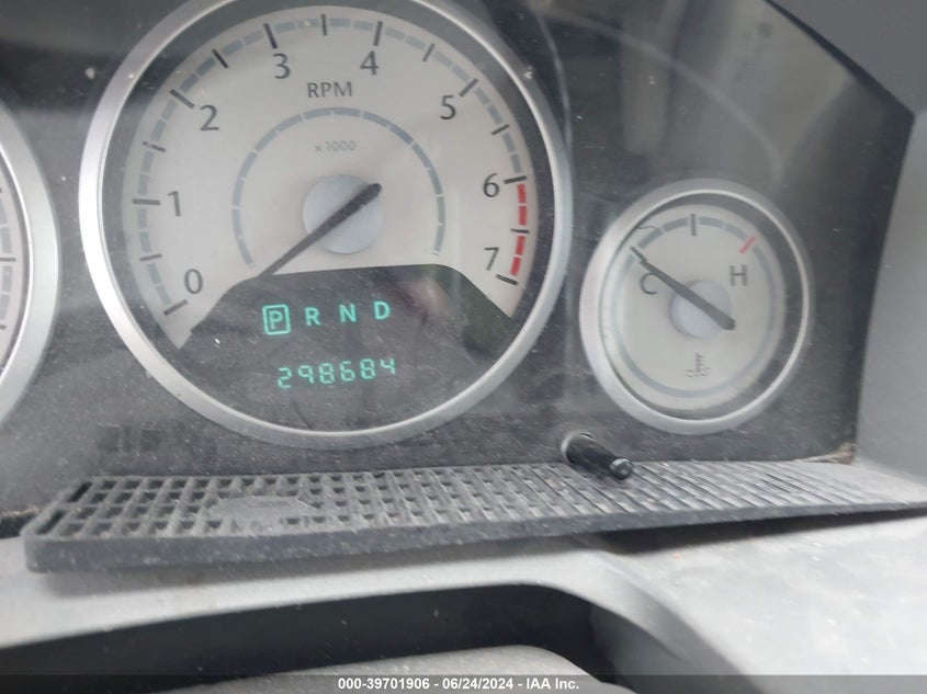 2008 Chrysler Town & Country Lx VIN: 2A8HR44H38R128730 Lot: 39701906