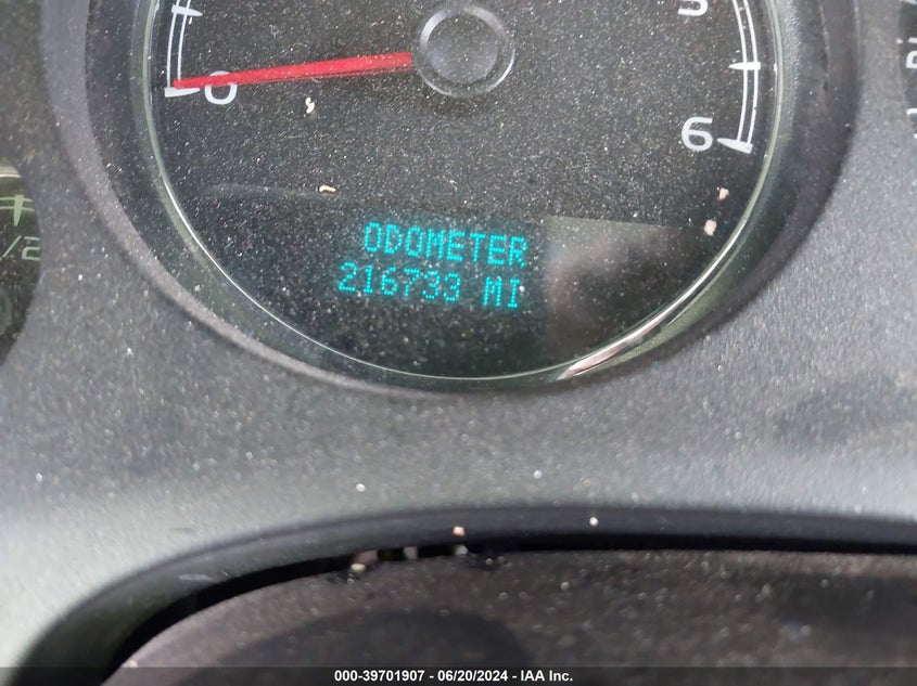 2007 Chevrolet Tahoe Ls VIN: 1GNFC13C27J271697 Lot: 39701907