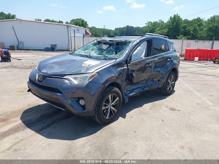 VIN 2T3WFREV4JW416650 2018 TOYOTA RAV4 XLE