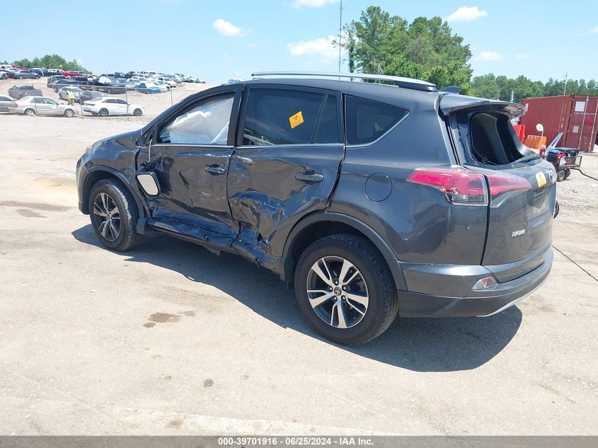 VIN 2T3WFREV4JW416650 2018 TOYOTA RAV4 XLE
