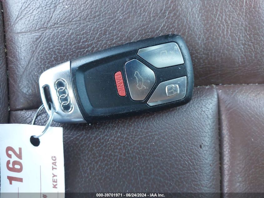 2017 Audi A4 2.0T Premium VIN: WAUENAF48HN034223 Lot: 39701971