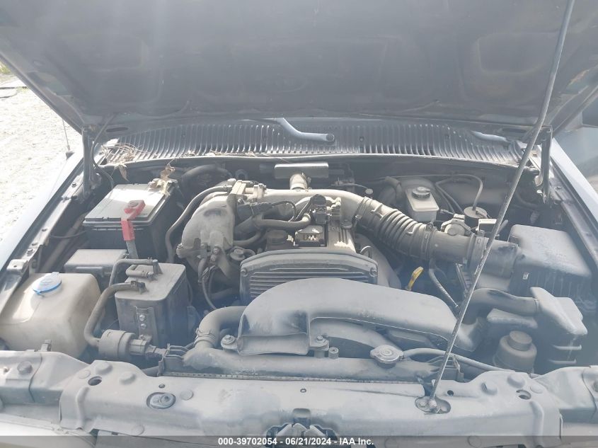 2001 Kia Sportage VIN: KNDJA723215700110 Lot: 39702054