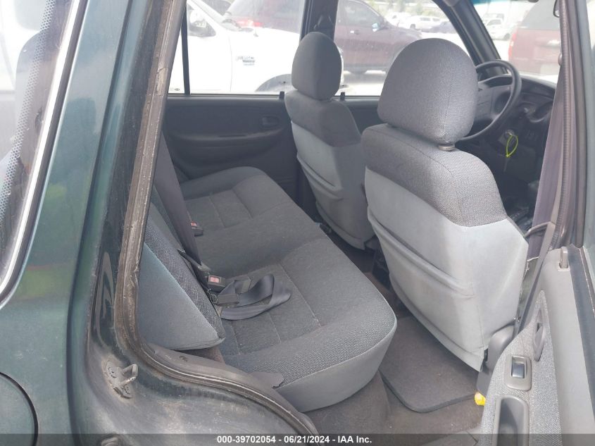 2001 Kia Sportage VIN: KNDJA723215700110 Lot: 39702054