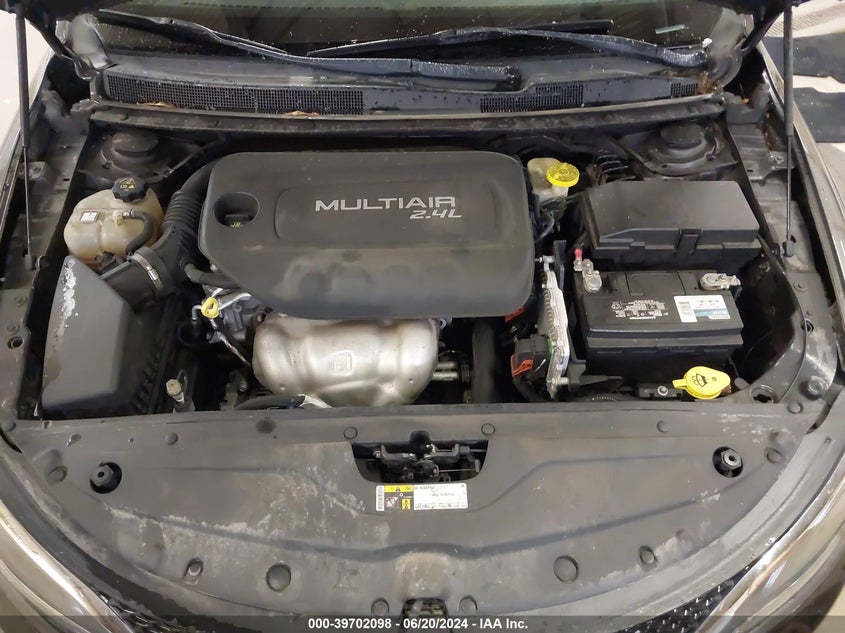 2016 CHRYSLER 200 LIMITED - 1C3CCCAB7GN126590