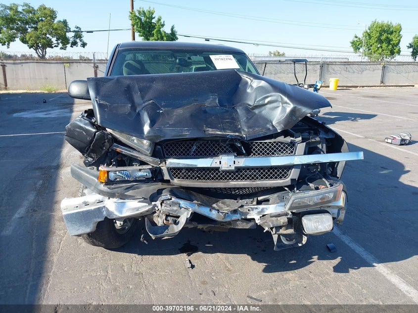 2005 Chevrolet Silverado 1500 Ls VIN: 2GCEC13T851133612 Lot: 39702196
