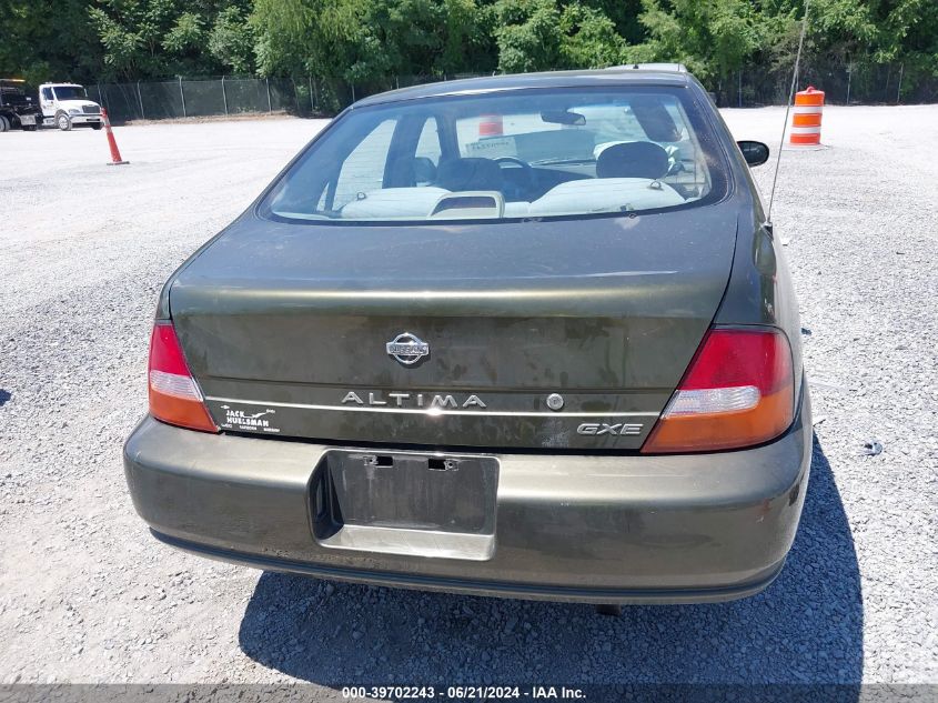 1998 Nissan Altima Gle/Gxe/Se/Xe VIN: 1N4DL01D8WC165446 Lot: 39702243