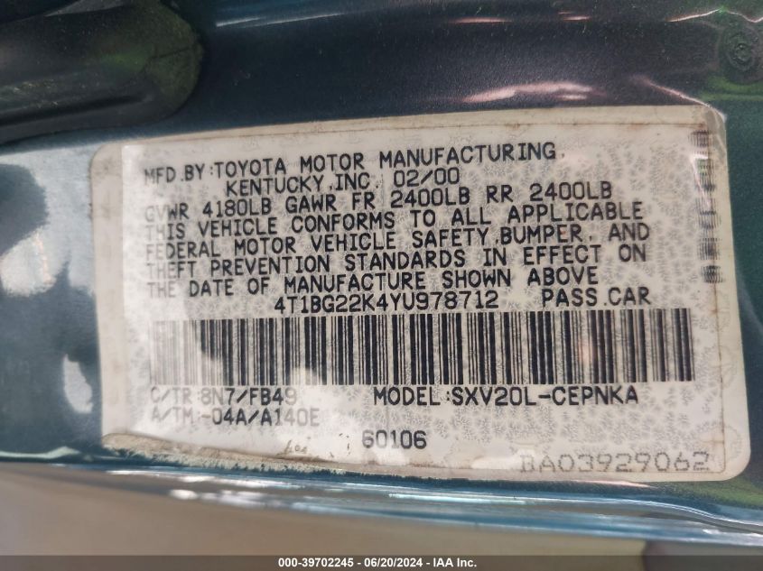 2000 Toyota Camry Le VIN: 4T1BG22K4YU978712 Lot: 39702245