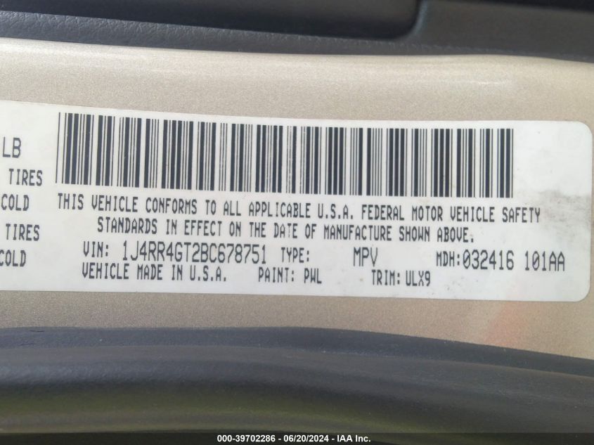 2011 Jeep Grand Cherokee Laredo VIN: 1J4RR4GT2BC678751 Lot: 39702286