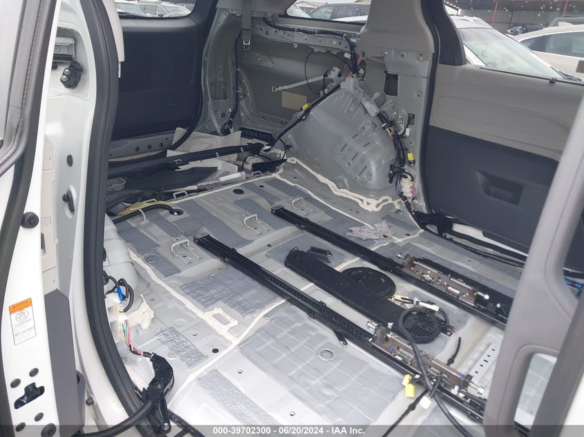 2024 TOYOTA SIENNA LIMITED/PLATINUM - 5TDZRKEC5RS189444