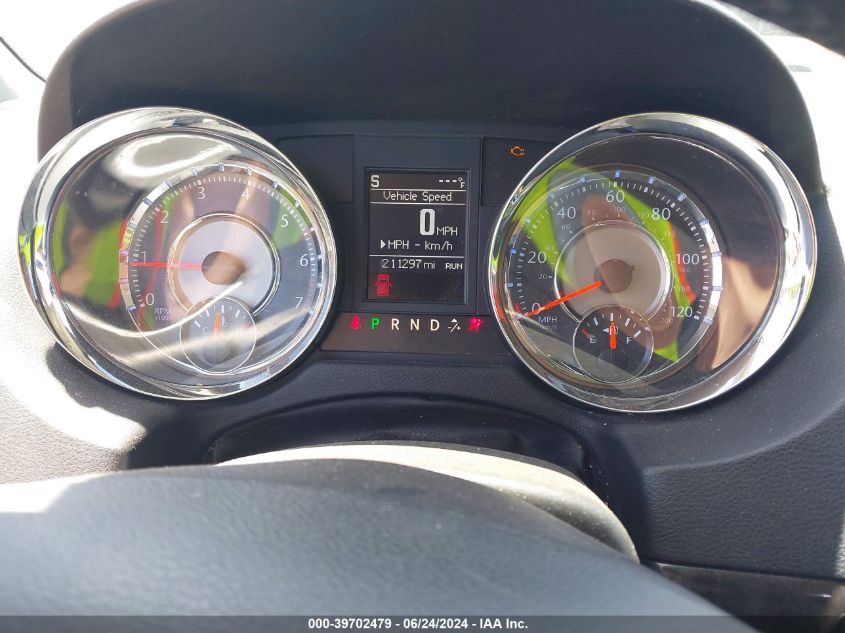 2013 Chrysler Town & Country Touring-L VIN: 2C4RC1CGXDR708717 Lot: 39702479