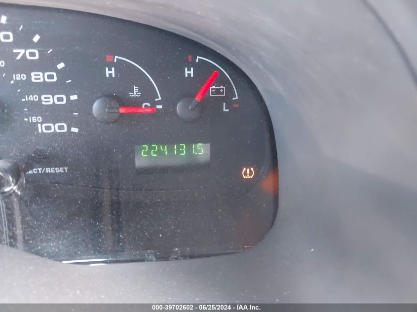 2008 Ford E-250 Commercial/Recreational VIN: 1FTNE24L38DA83113 Lot: 39702602