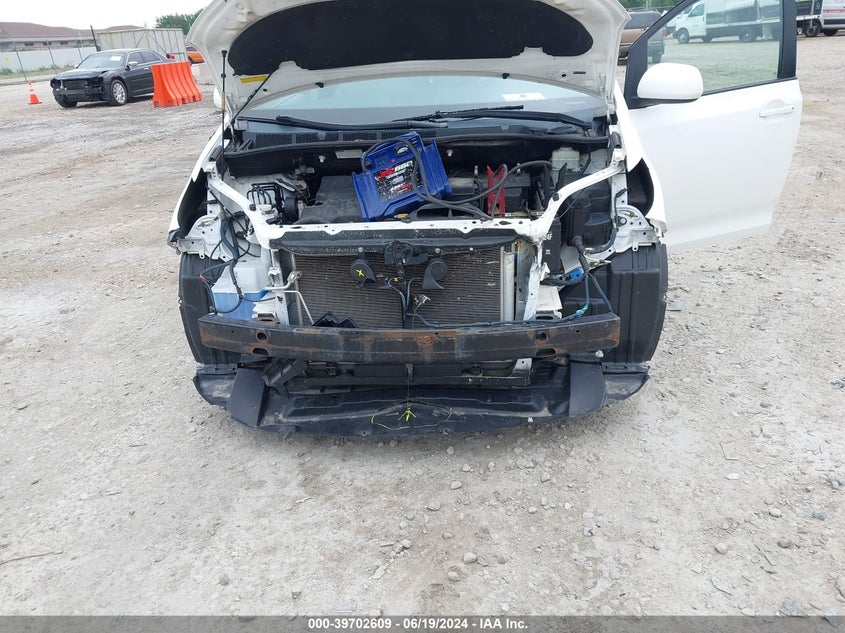 2011 Toyota Sienna Le V6 VIN: 5TDKK3DC7BS098940 Lot: 39702609