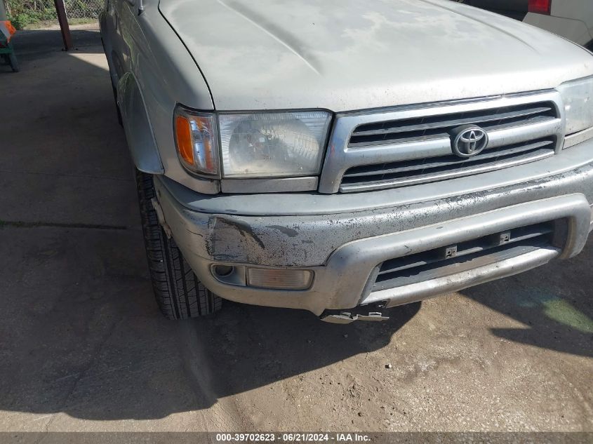 1999 Toyota 4Runner Limited V6 VIN: JT3GN87R0X0113688 Lot: 39702623