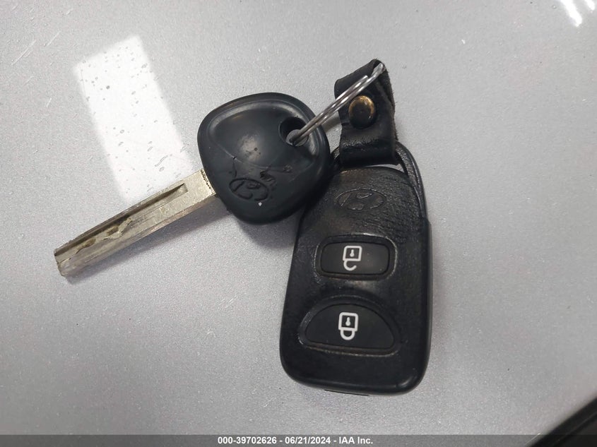 2012 Hyundai Accent Gs VIN: KMHCT5AE5CU042541 Lot: 39702626