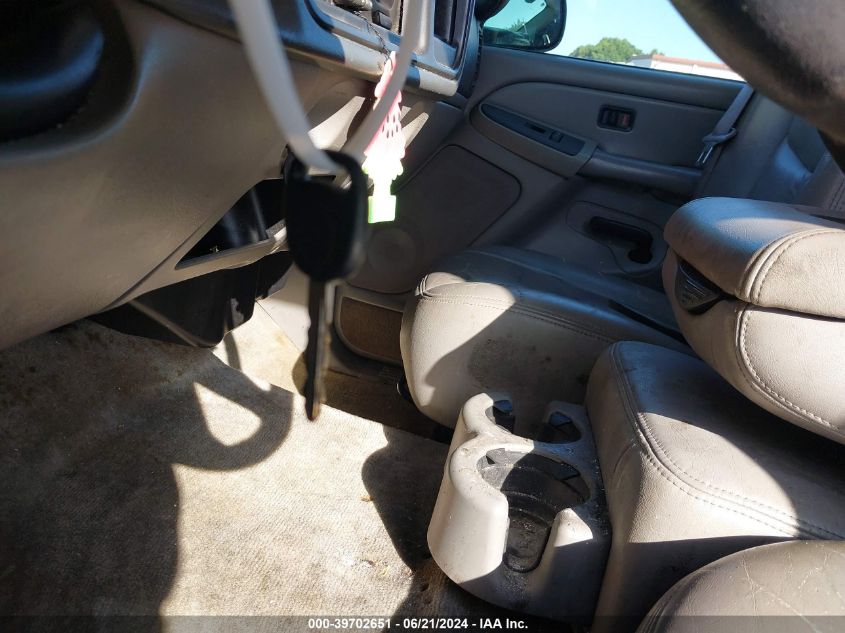 2004 Chevrolet Tahoe Ls VIN: 1GNEC13Z94J107097 Lot: 39702651