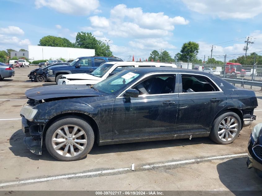2016 Chrysler 300 Limited VIN: 2C3CCARG1GH220672 Lot: 39702717