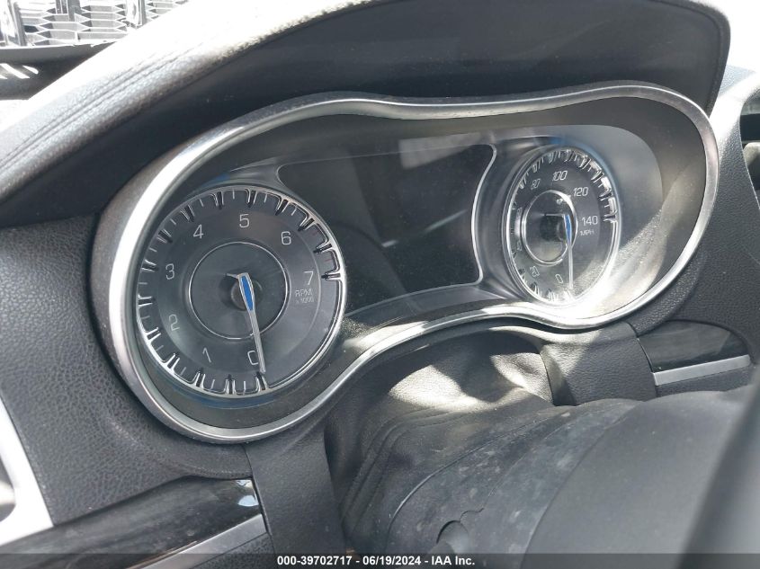 2016 Chrysler 300 Limited VIN: 2C3CCARG1GH220672 Lot: 39702717