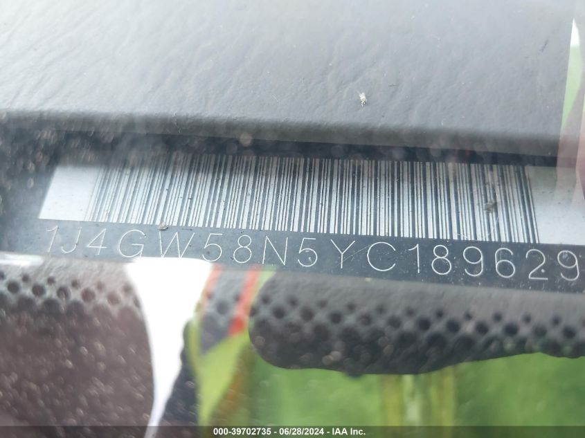 2000 Jeep Grand Cherokee Limited VIN: 1J4GW58N5YC189629 Lot: 39702735