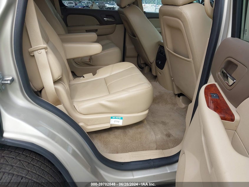 2013 CHEVROLET TAHOE LT - 1GNSCBE01DR375523