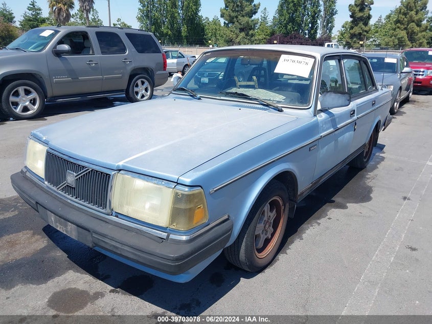 1988 Volvo 244 Dl/Gl VIN: YV1AX8840J1309348 Lot: 39703078