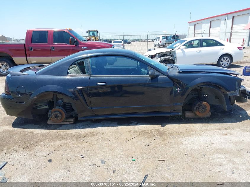 2000 Ford Mustang VIN: 1FAFP4045YF158462 Lot: 39703151