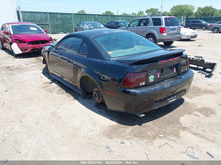 2000 Ford Mustang VIN: 1FAFP4045YF158462 Lot: 39703151